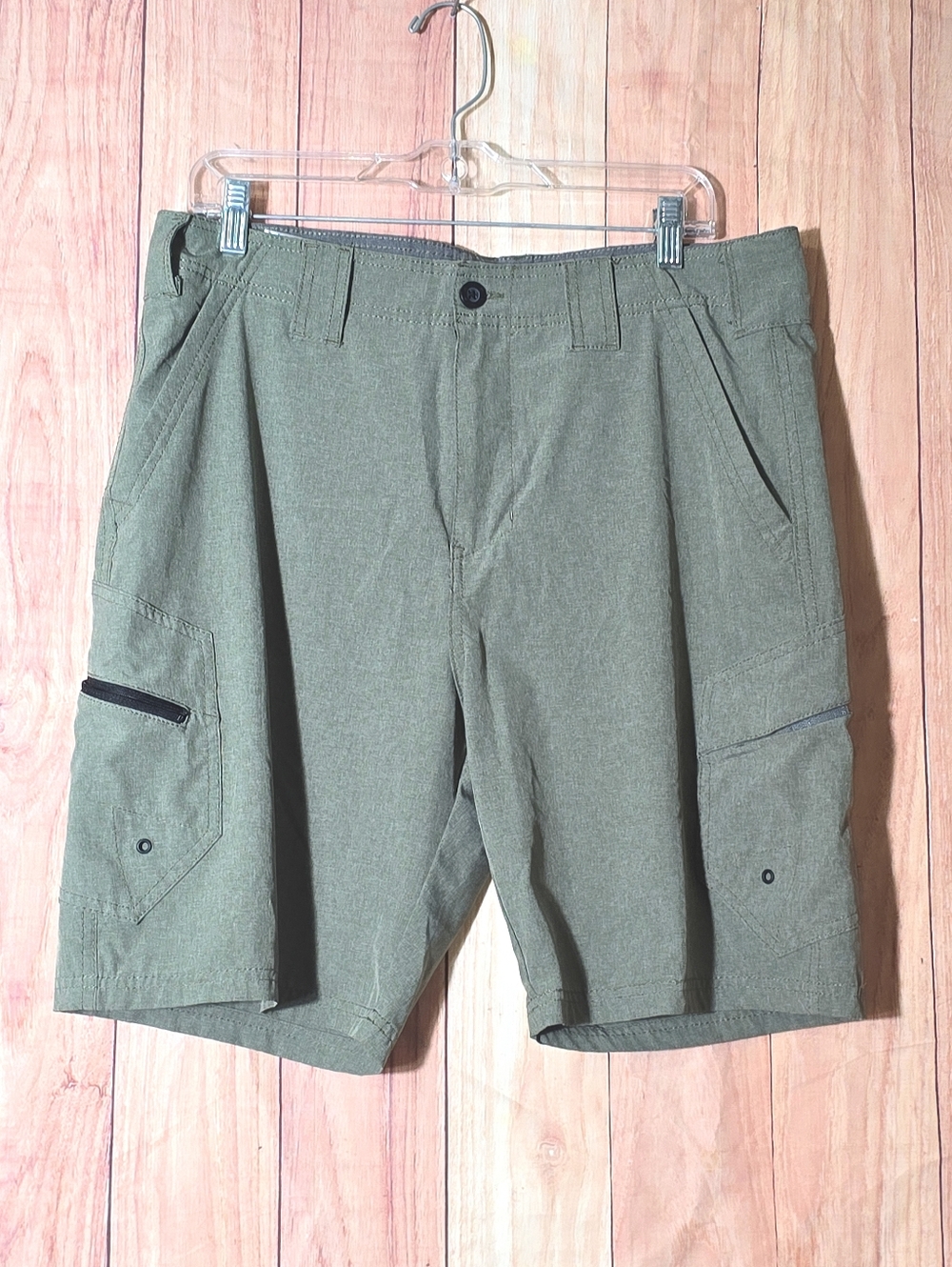 Denali Men's Olive Green Cargo Shorts 8" Size 34 Waist
